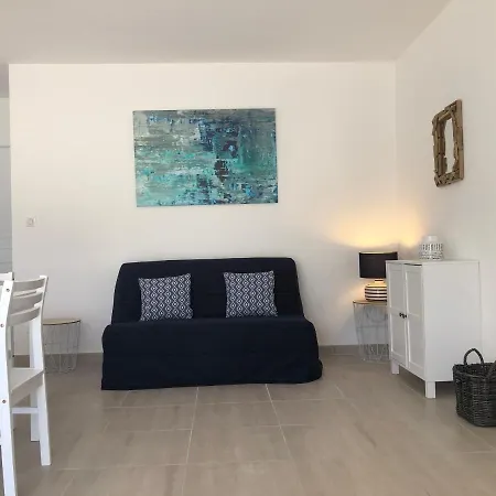 U Mandarinu * אז'אקסיו