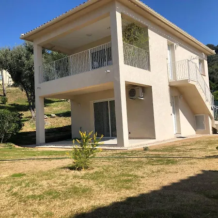 U Mandarinu * אז'אקסיו